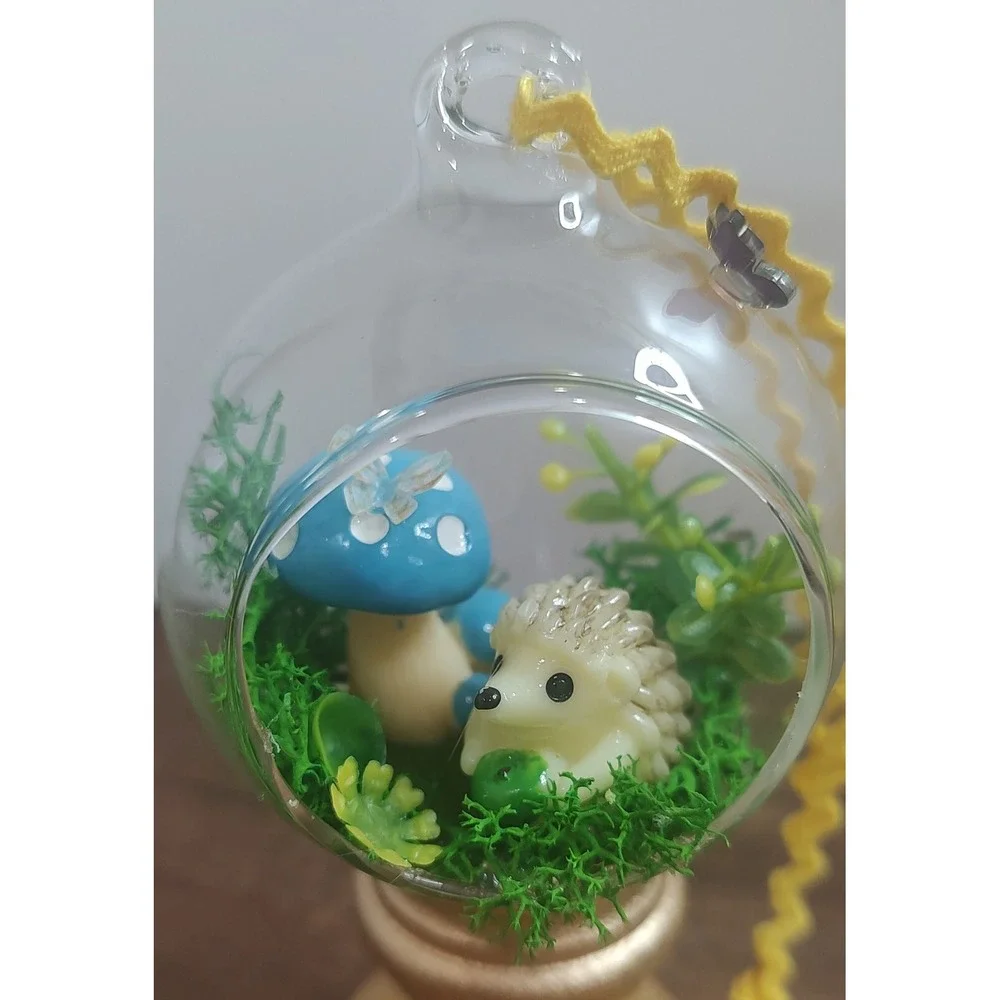 Handmade Glass Diorama Ornament Terrarium Fairy Garden Hedgehog Mushroom